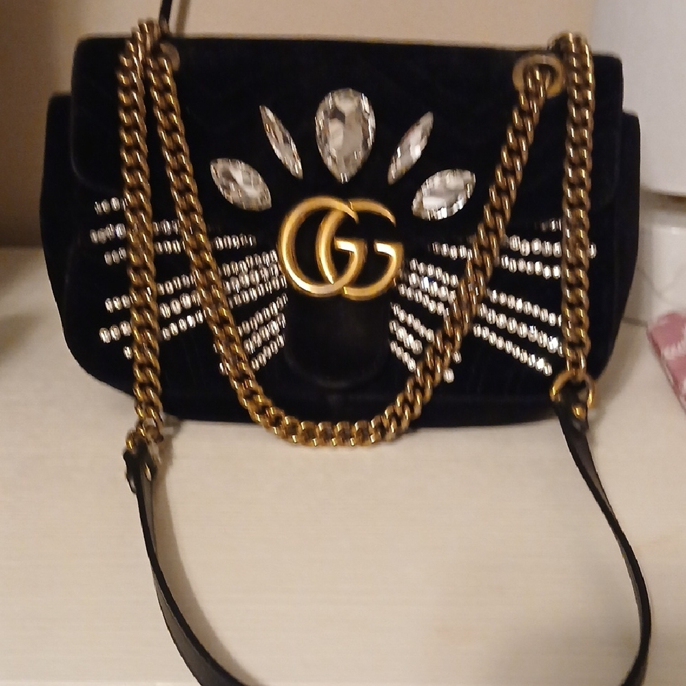 Elegant Gucci Black Designer Bag with Gold Chain